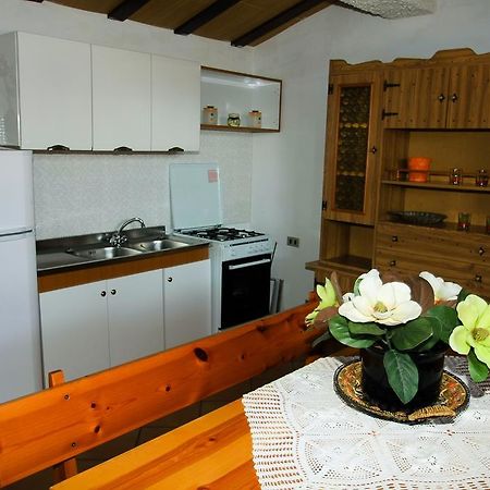 شقة Casa Vacanze San Lorenzo أَجيرولا المظهر الخارجي الصورة