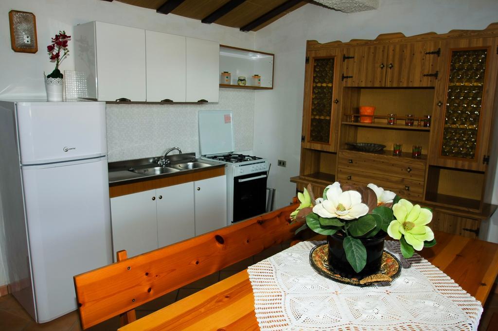 شقة Casa Vacanze San Lorenzo أَجيرولا المظهر الخارجي الصورة